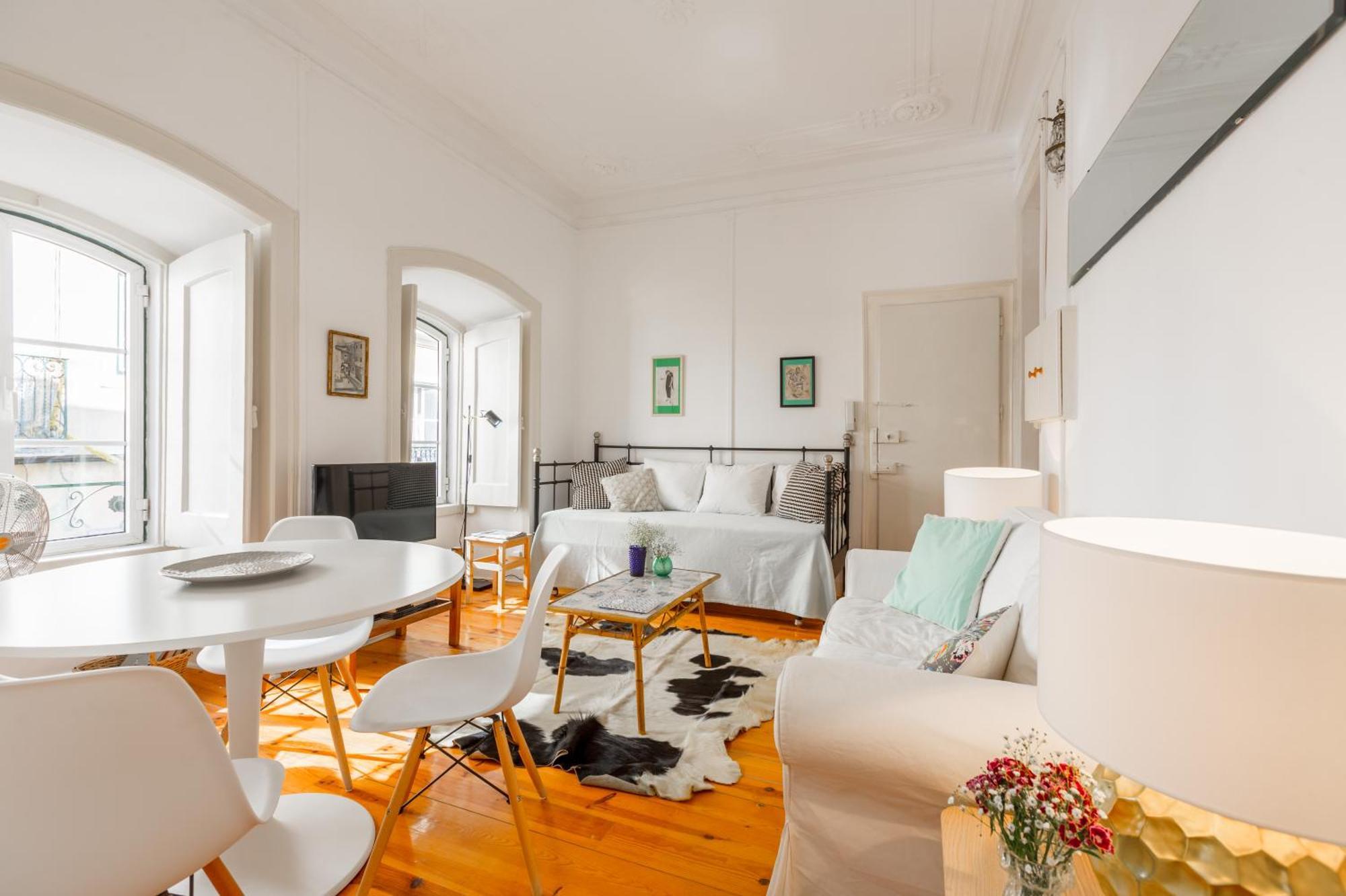 Spacious, Bright And Sunny Apartment, By Timecooler Lisbon Exterior photo